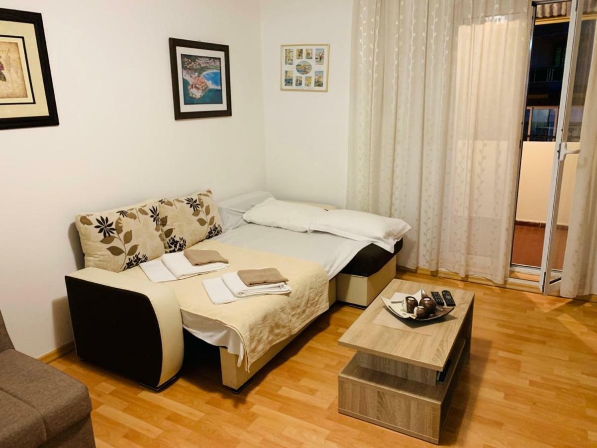 Apartment Oleander ブドヴァ エクステリア 写真